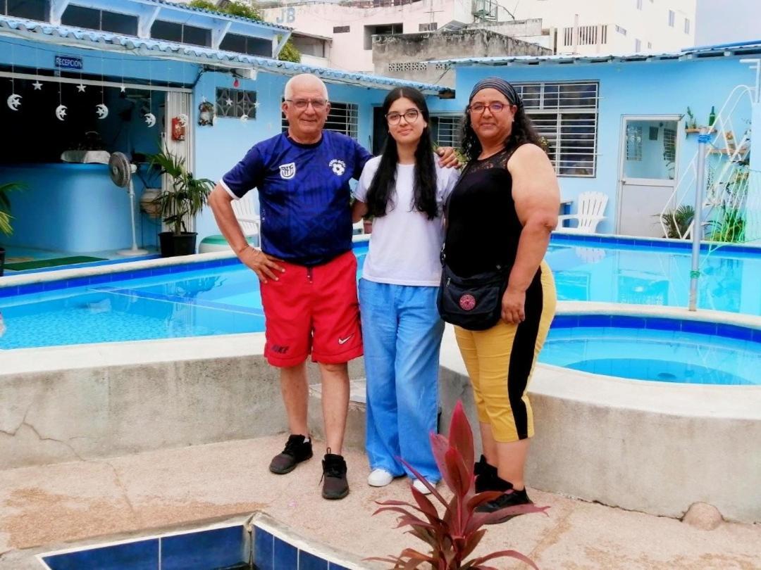 Hostal Aruba 아타카메스 외부 사진